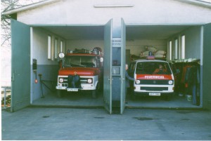 LF 8 und MTW, 1989, Feuerwehrhaus Kasseler Straße